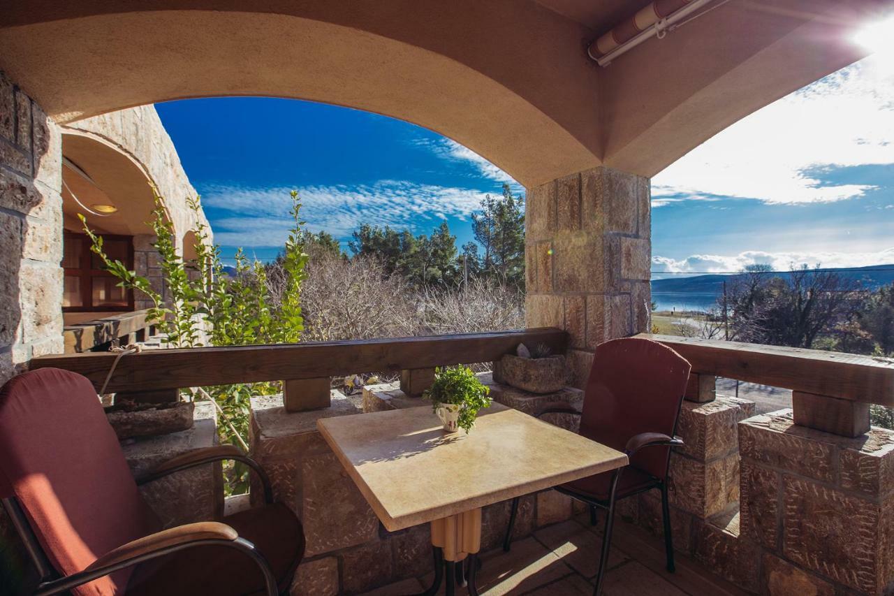 Apartmani I Sobe Dinko Starigrad Paklenica Extérieur photo