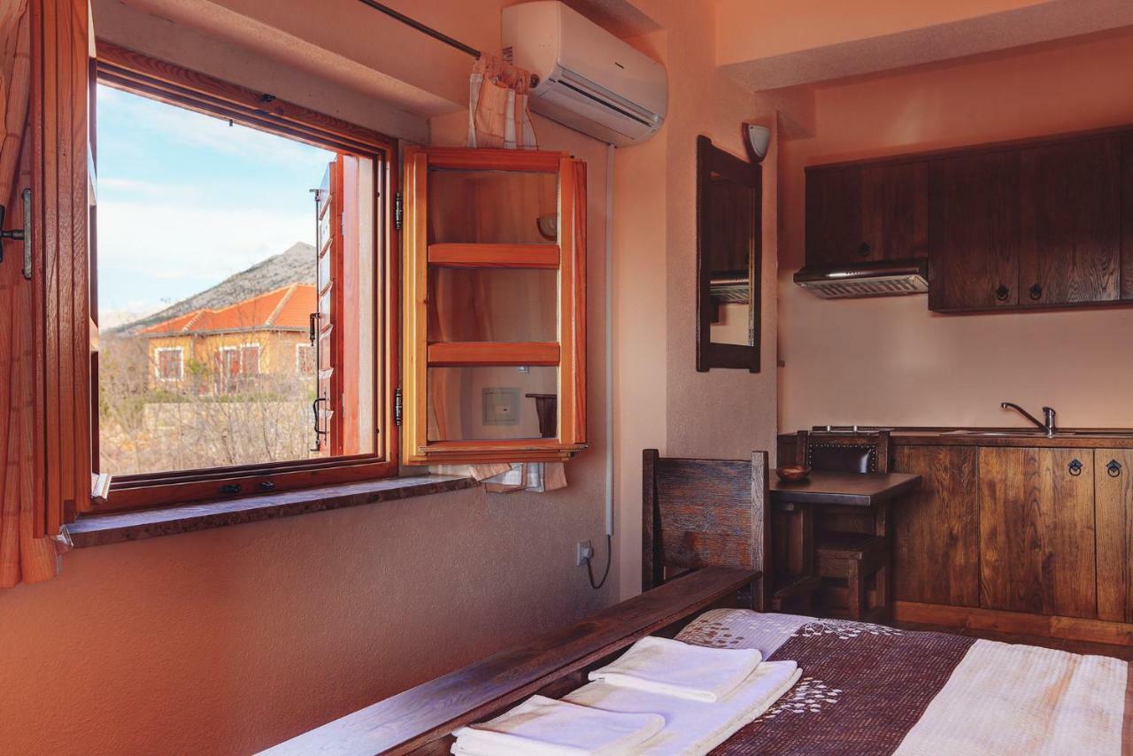 Apartmani I Sobe Dinko Starigrad Paklenica Extérieur photo