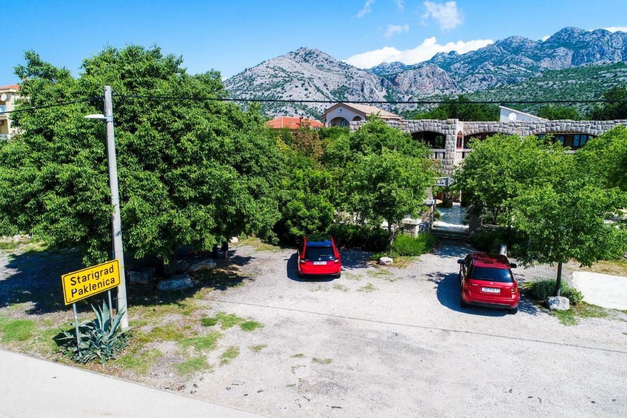 Apartmani I Sobe Dinko Starigrad Paklenica Extérieur photo