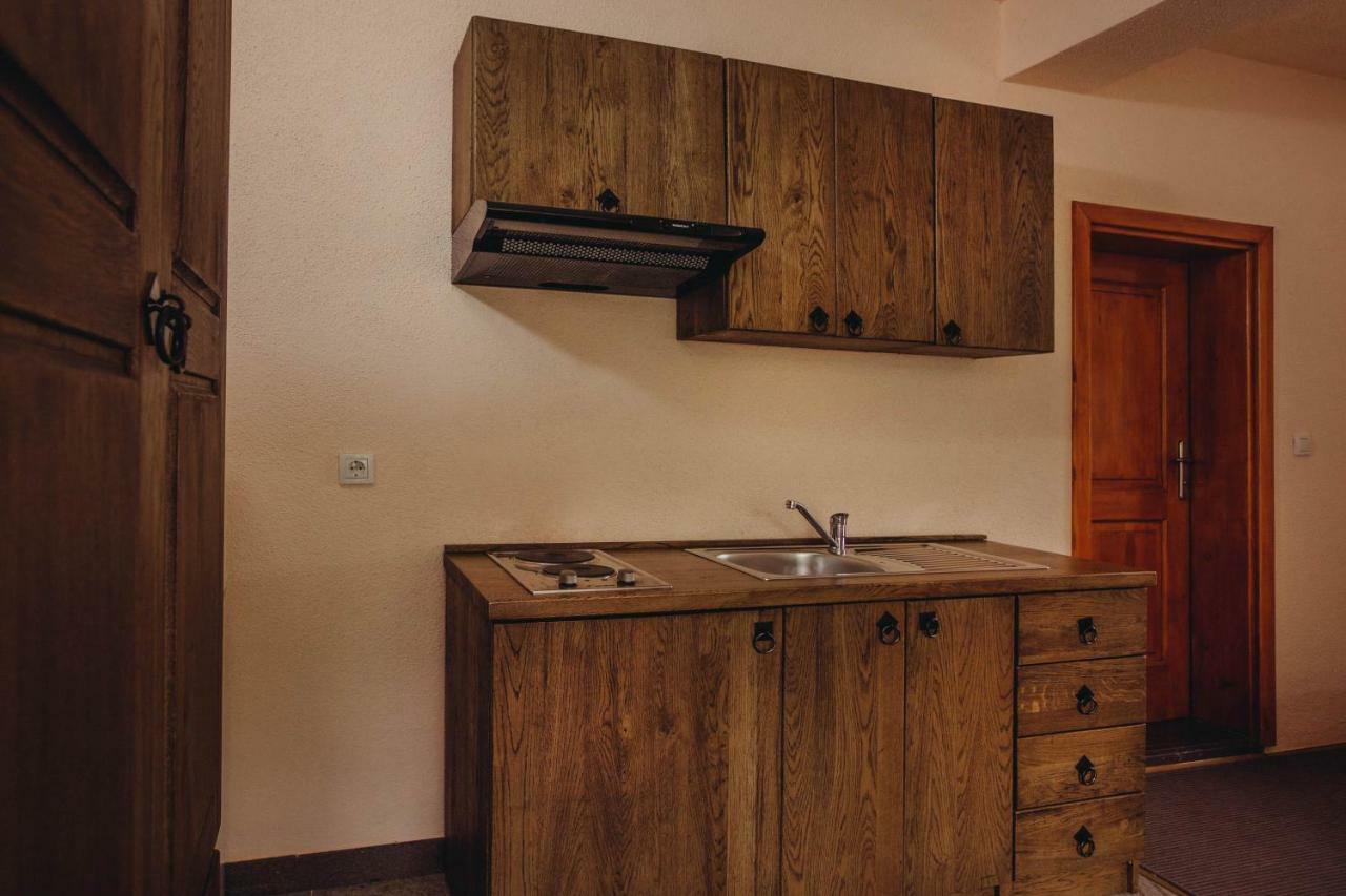 Apartmani I Sobe Dinko Starigrad Paklenica Extérieur photo